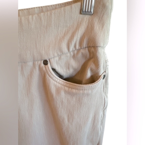 Coldwater Creek Pants Size 14 Light Beige Pull on Wide Elastic Waistband - Picture 3 of 15